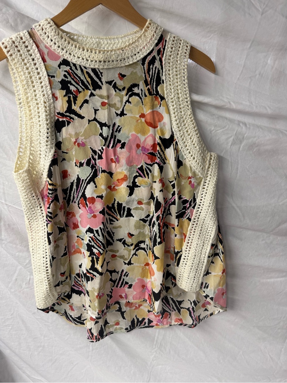 Elizabeth James Sleeveless Floral Crochet-Trim Tank Top - silk Cream Pink Yellow